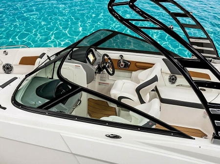 Катер Chaparral Surf GTS 3